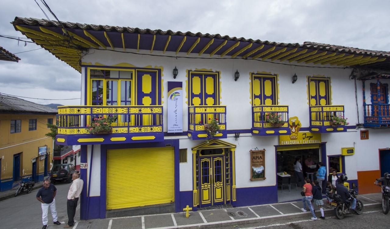 Hotel Junior Plaza Apía Exterior foto